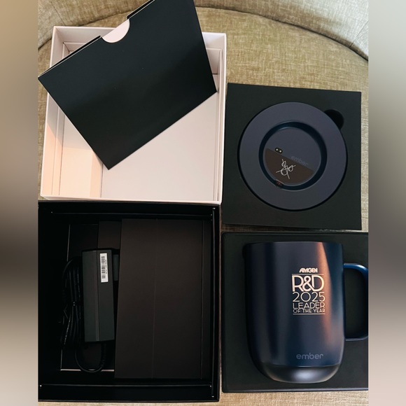 Ember Temperature Control Mug - Picture 4 of 6